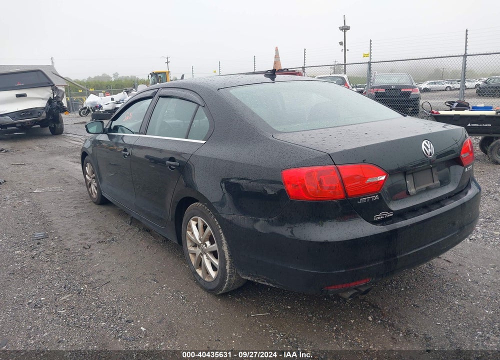 2013 VOLKSWAGEN JETTA 2.5L SE VIN: 3VWBP7AJ9DM427469