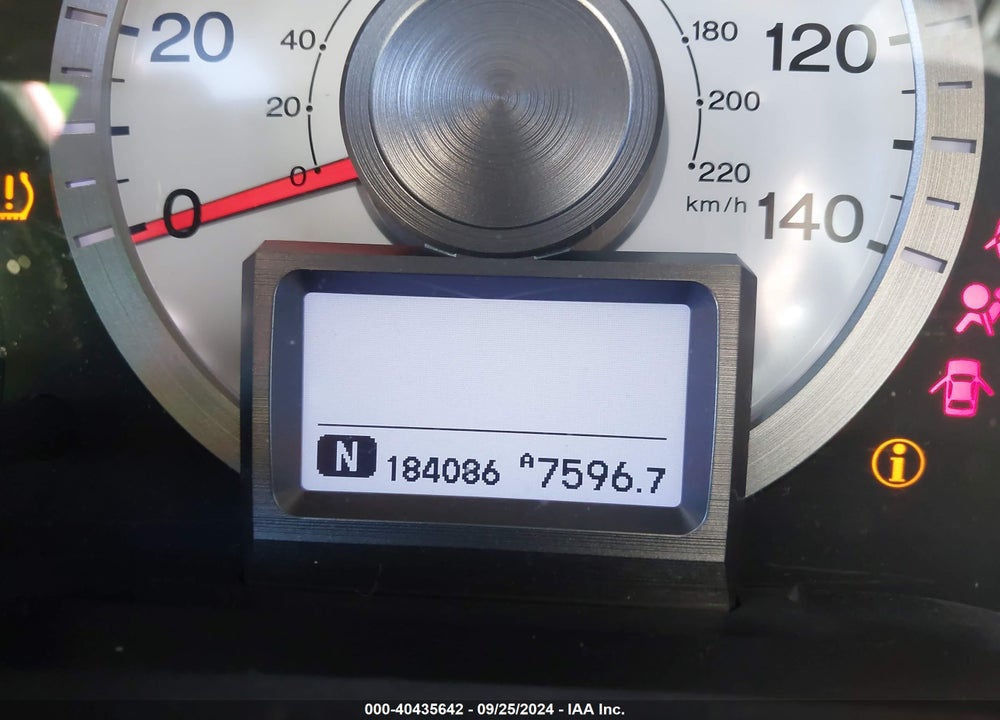 2011 HONDA PILOT EX-L VIN: 5FNYF4H76BB044051