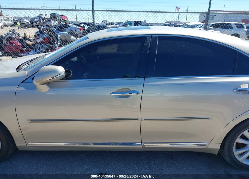 2011 LEXUS ES 350 VIN: JTHBK1EGXB2452946