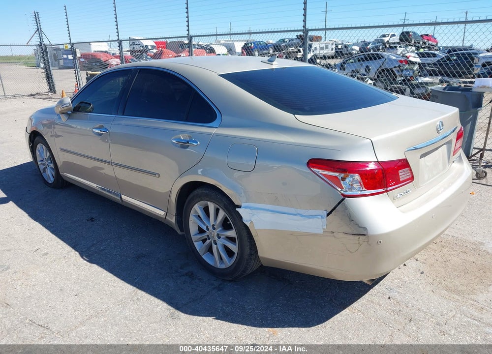 2011 LEXUS ES 350 VIN: JTHBK1EGXB2452946