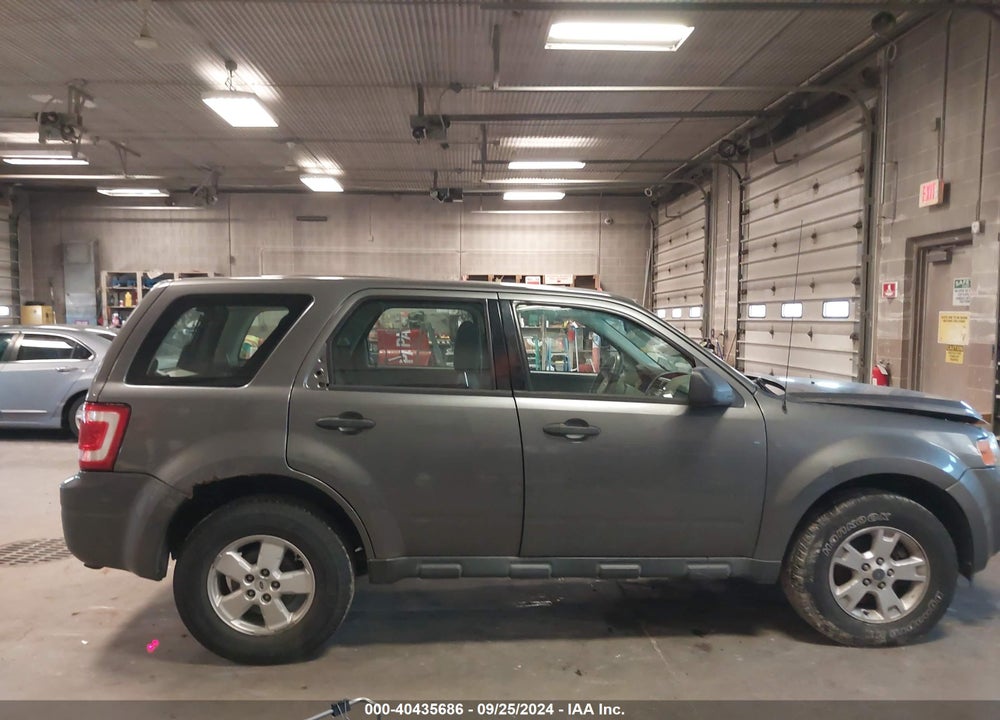 2012 FORD ESCAPE XLS VIN: 1FMCU0C7XCKA81880