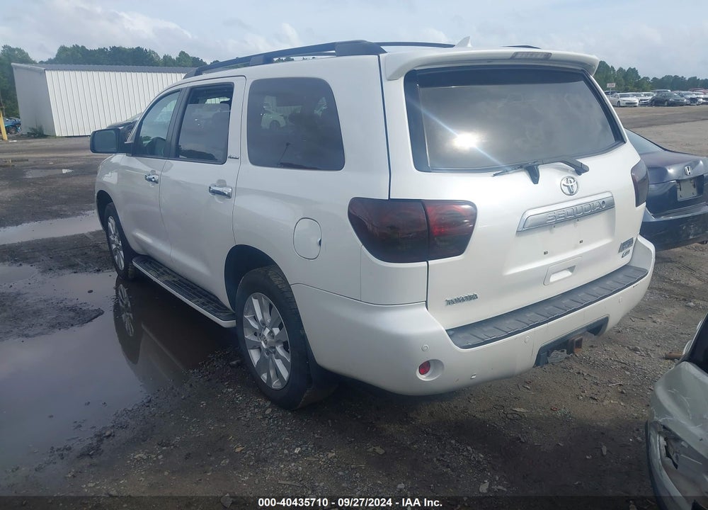 2010 TOYOTA SEQUOIA PLATINUM 5.7L V8 VIN: 5TDDW5G18AS038229