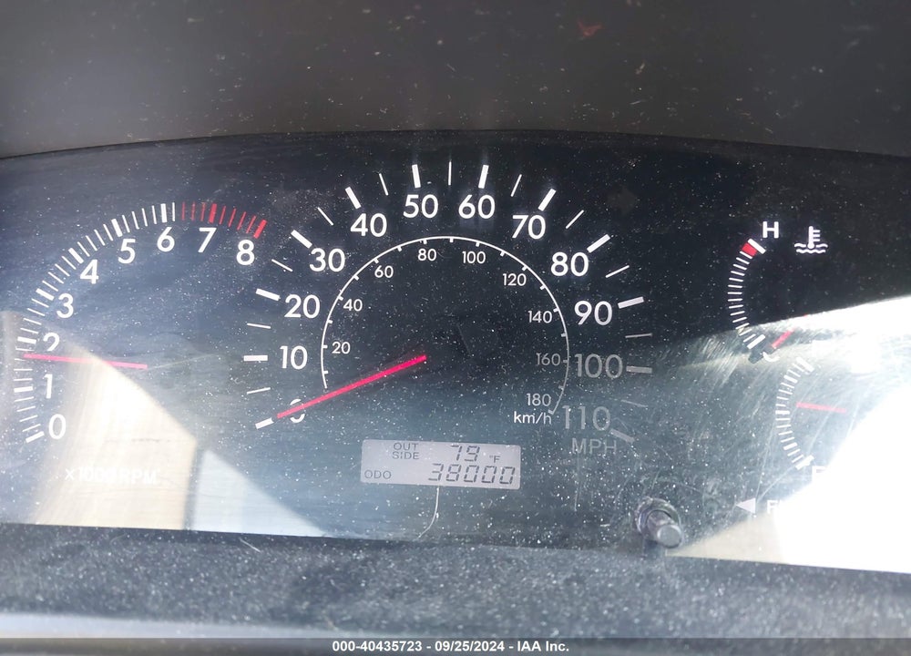 2005 TOYOTA COROLLA LE VIN: JTDBR32E852067837