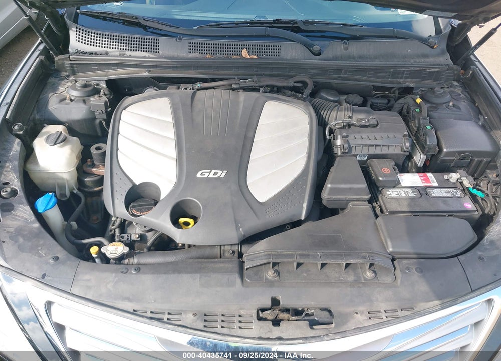 2012 HYUNDAI AZERA VIN: KMHFG4JG8CA155463