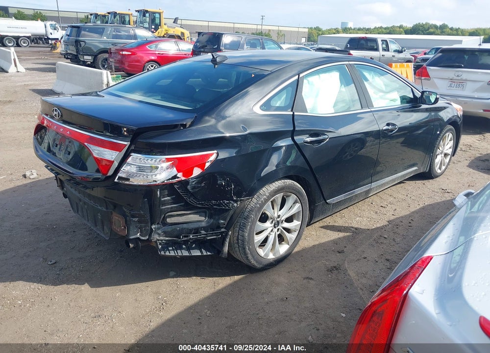2012 HYUNDAI AZERA VIN: KMHFG4JG8CA155463