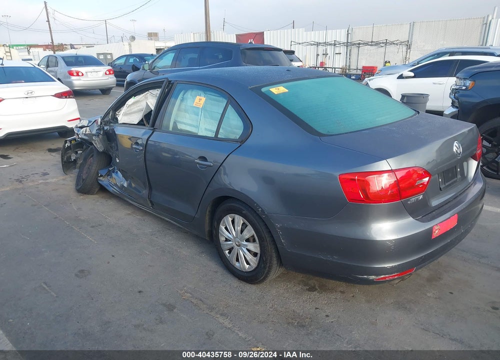 2011 VOLKSWAGEN JETTA 2.0L S VIN: 3VW2K7AJ8BM094290