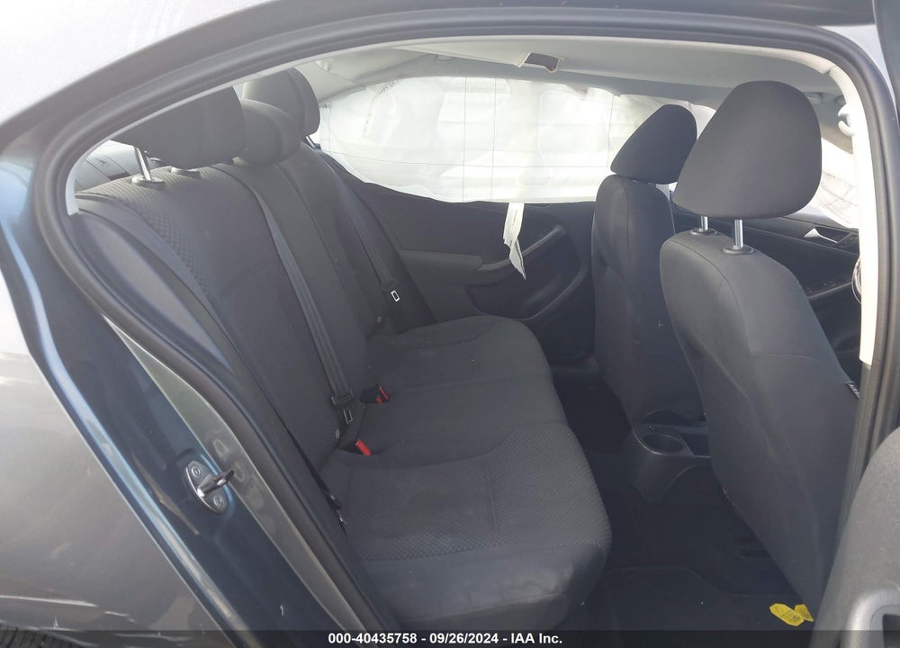 2011 VOLKSWAGEN JETTA 2.0L S VIN: 3VW2K7AJ8BM094290