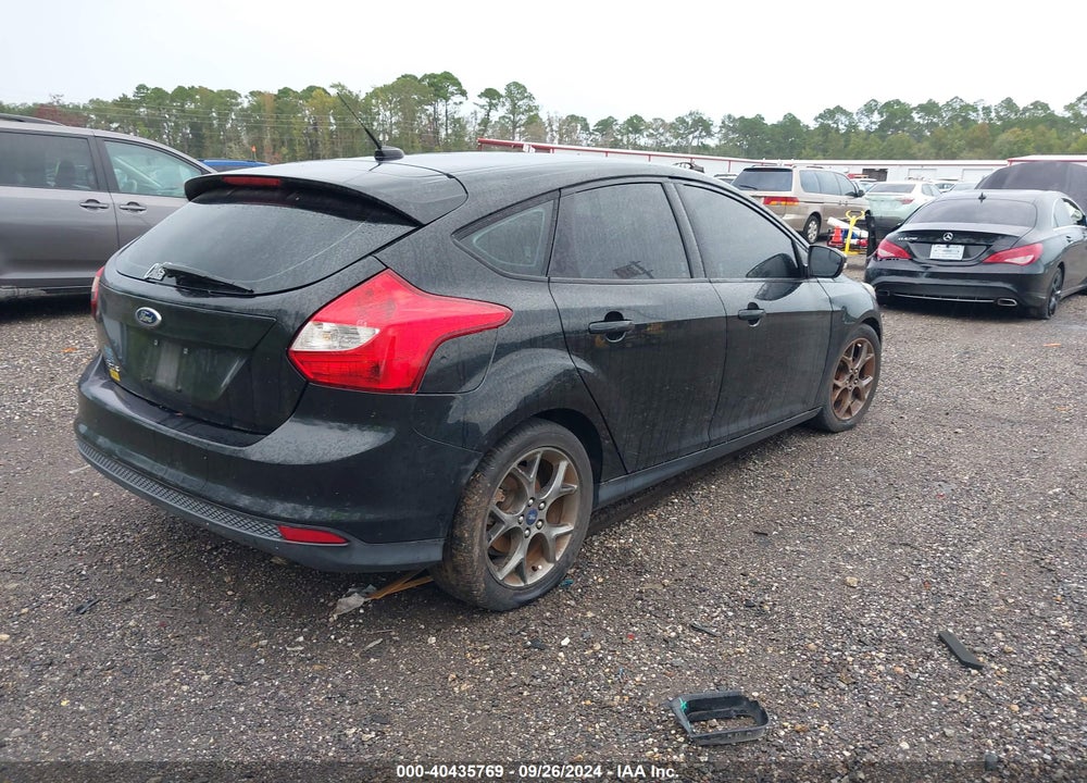 2014 FORD FOCUS SE VIN: 1FADP3K27EL455288
