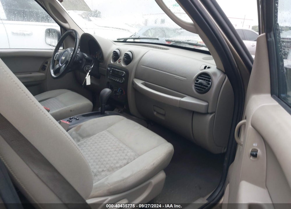 2006 JEEP LIBERTY SPORT VIN: 1J4GL48K56W141911