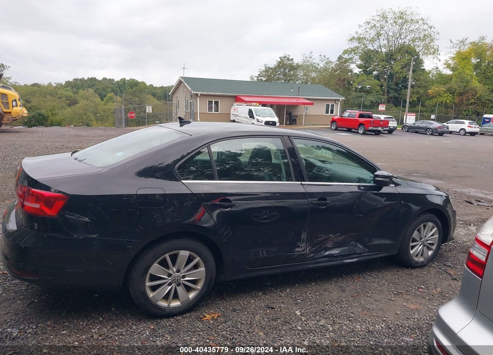 2015 VOLKSWAGEN JETTA 1.8T SE VIN: 3VWD17AJ9FM232467