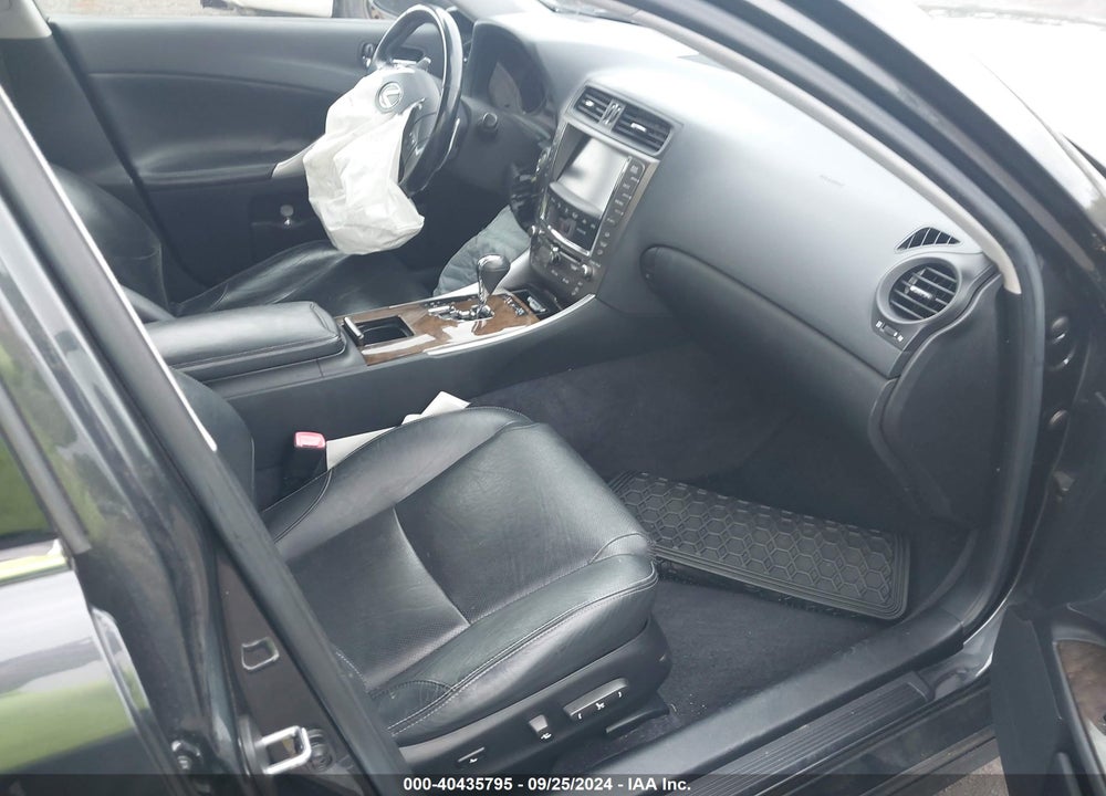 2009 LEXUS IS 250 VIN: JTHCK262895029076
