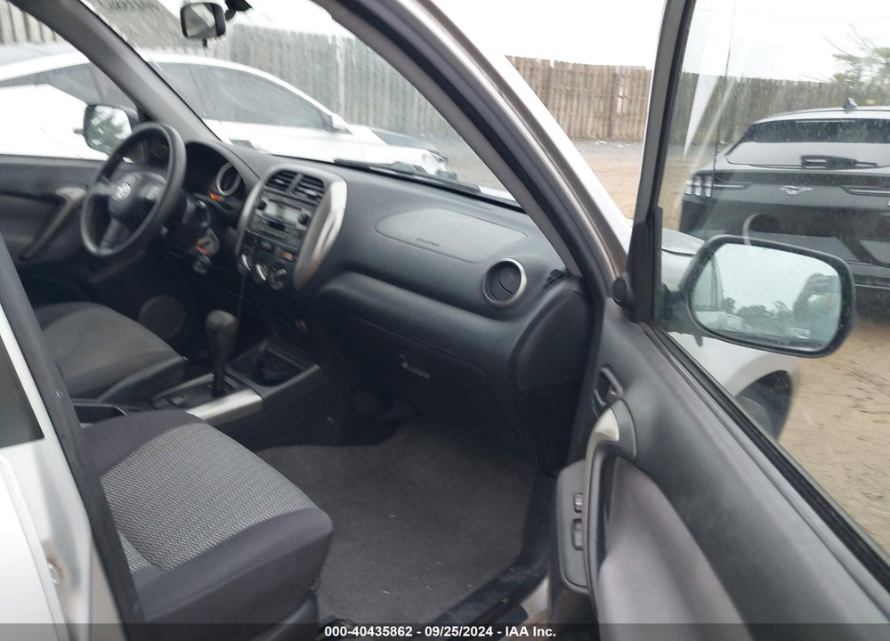 2005 TOYOTA RAV4 VIN: JTEHD20V850057161