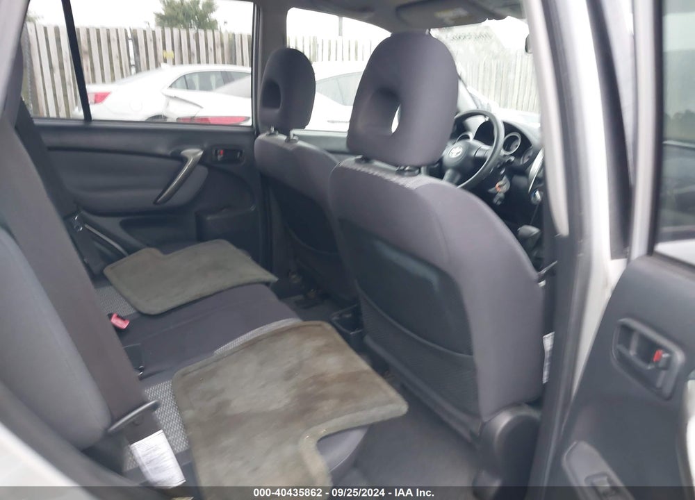 2005 TOYOTA RAV4 VIN: JTEHD20V850057161