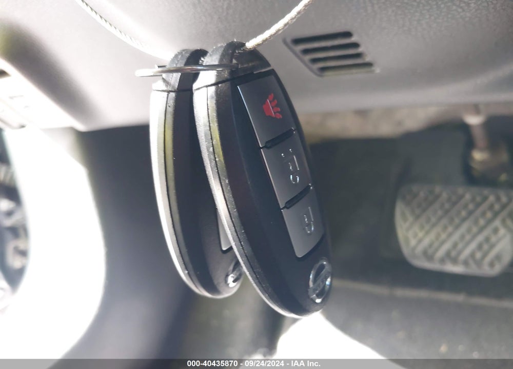 2011 NISSAN JUKE SV VIN: JN8AF5MR9BT022383
