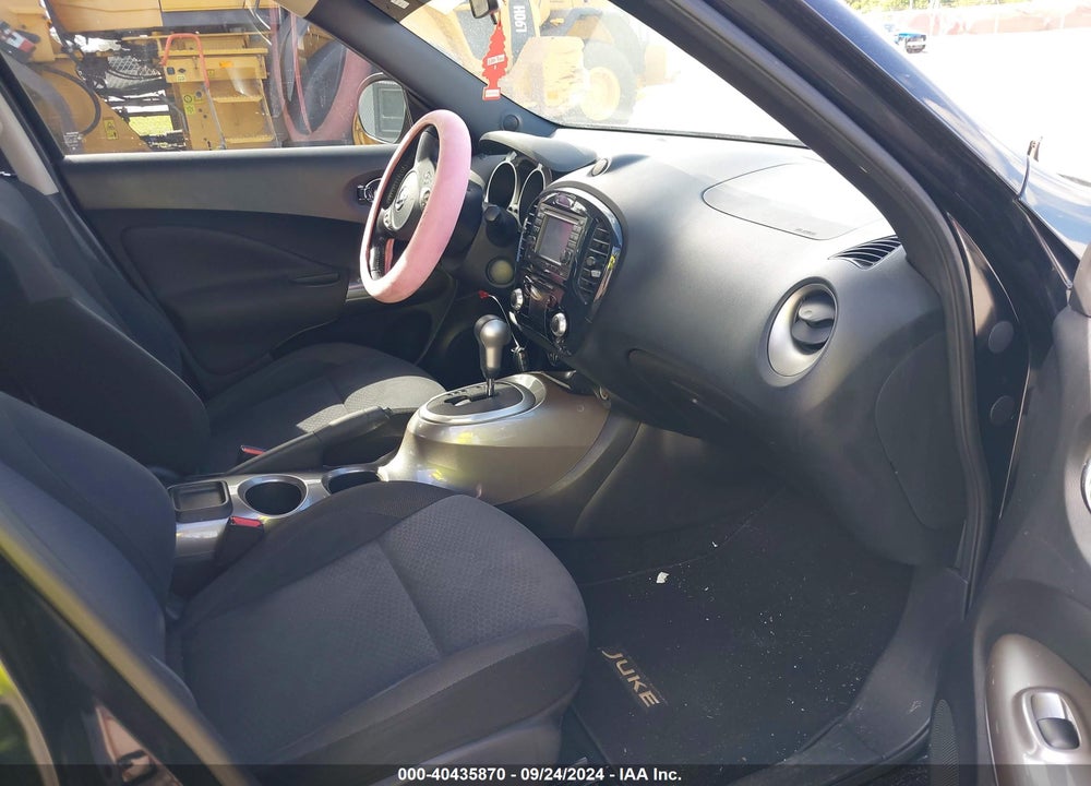 2011 NISSAN JUKE SV VIN: JN8AF5MR9BT022383