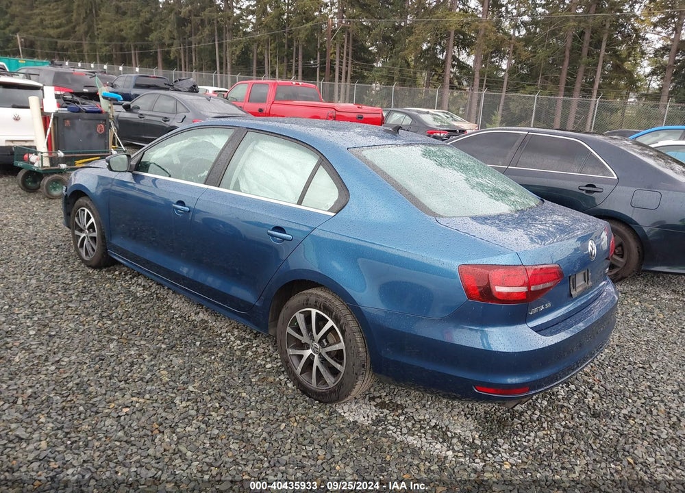 2017 VOLKSWAGEN JETTA 1.4T SE VIN: 3VWDB7AJXHM255871