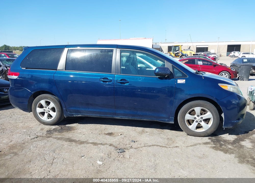 2011 TOYOTA SIENNA LE VIN: 5TDKA3DCXBS006822
