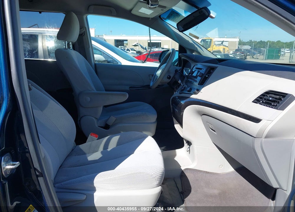 2011 TOYOTA SIENNA LE VIN: 5TDKA3DCXBS006822