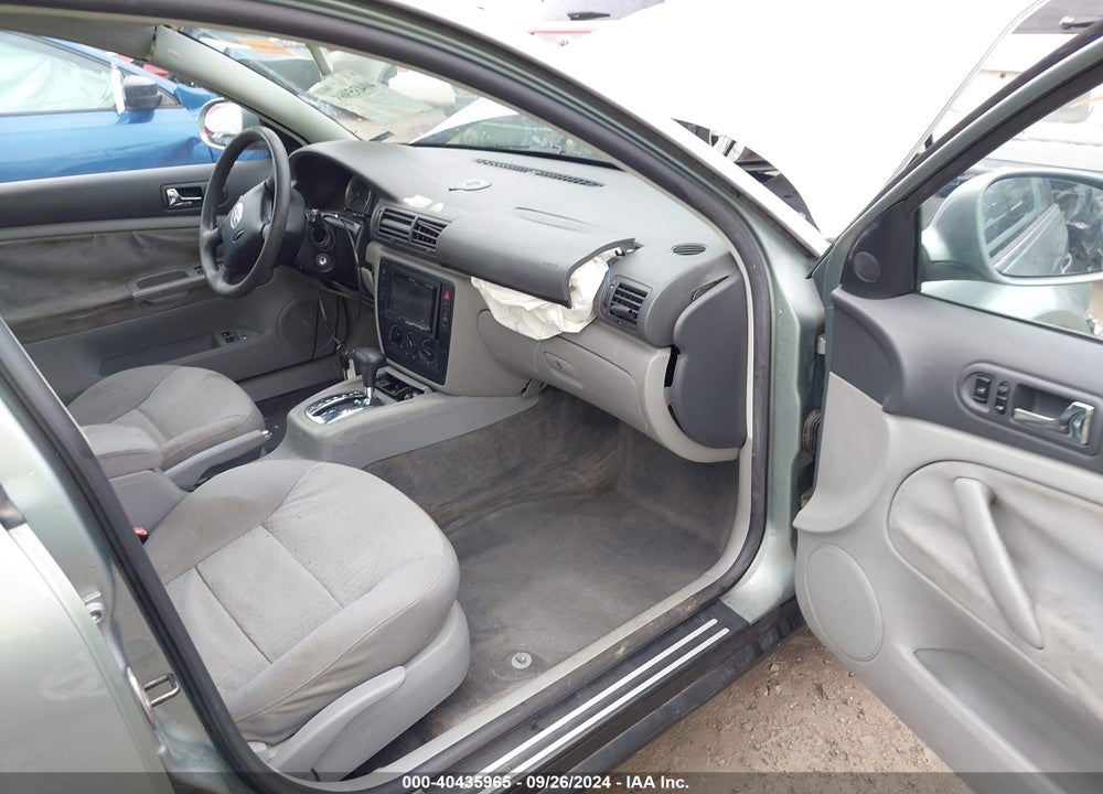 2004 VOLKSWAGEN PASSAT GLS VIN: WVWPD63B54E291459