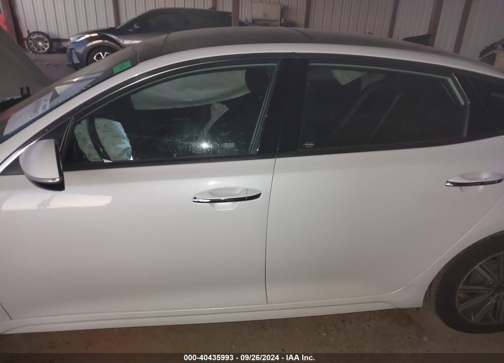 2019 KIA OPTIMA LX VIN: 5XXGT4L39KG334886