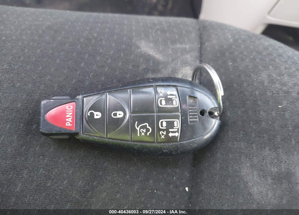 2012 CHRYSLER TOWN & COUNTRY TOURING VIN: 2C4RC1BG2CR157666