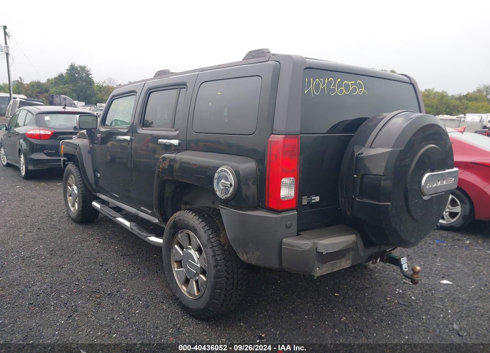 2007 HUMMER H3 SUV VIN: 5GTDN13E978182141