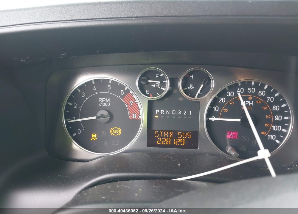 2007 HUMMER H3 SUV VIN: 5GTDN13E978182141