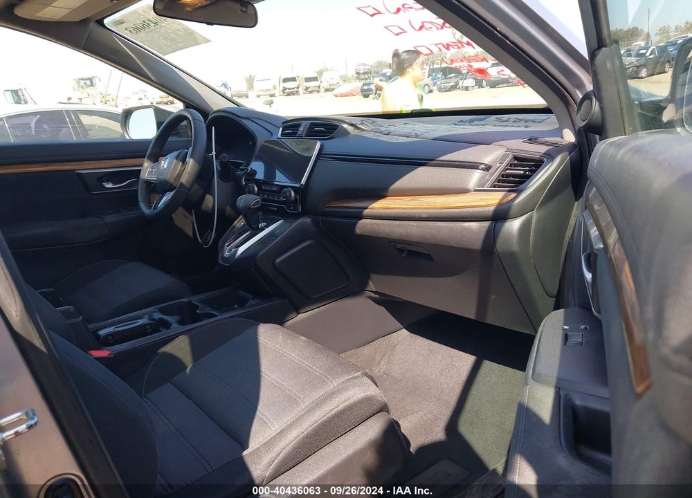 2018 HONDA CR-V EX VIN: 7FARW1H52JE044973