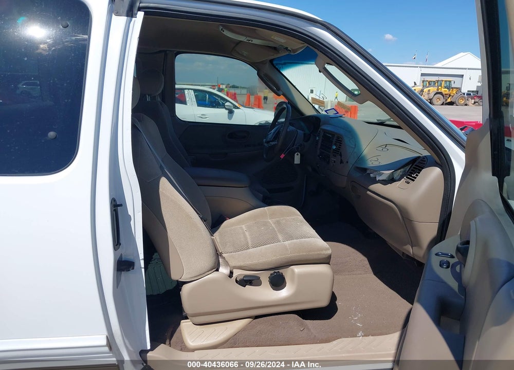 2002 FORD F-150 LARIAT/XL/XLT VIN: 1FTRX17W72NB23092