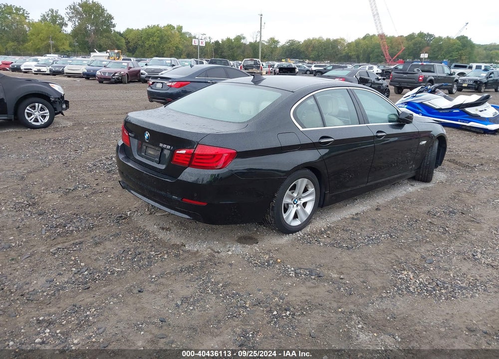 2013 BMW 528I XDRIVE VIN: WBAXH5C50DD115396