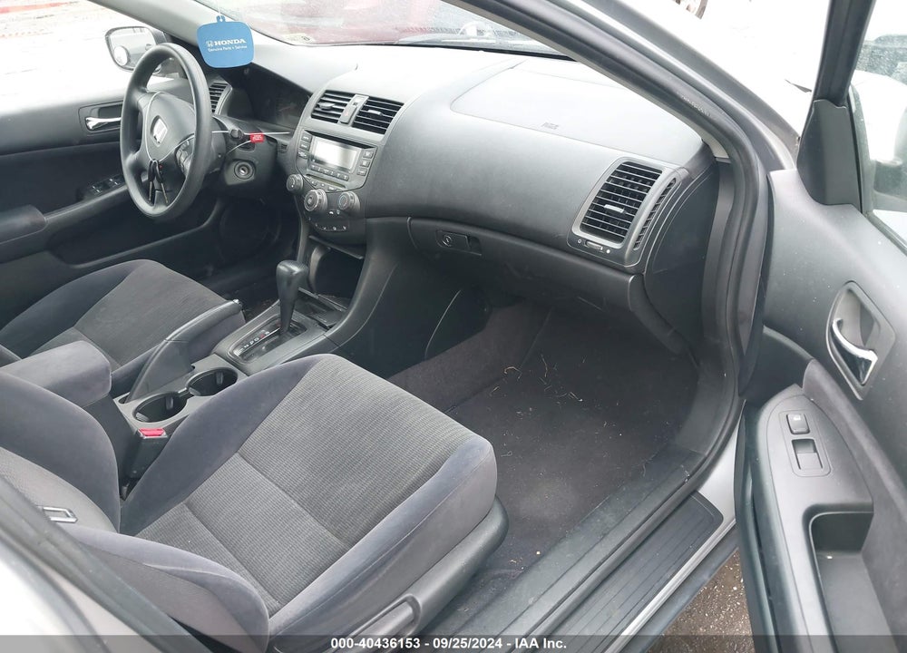 2005 HONDA ACCORD 2.4 LX VIN: JHMCM56495C004108
