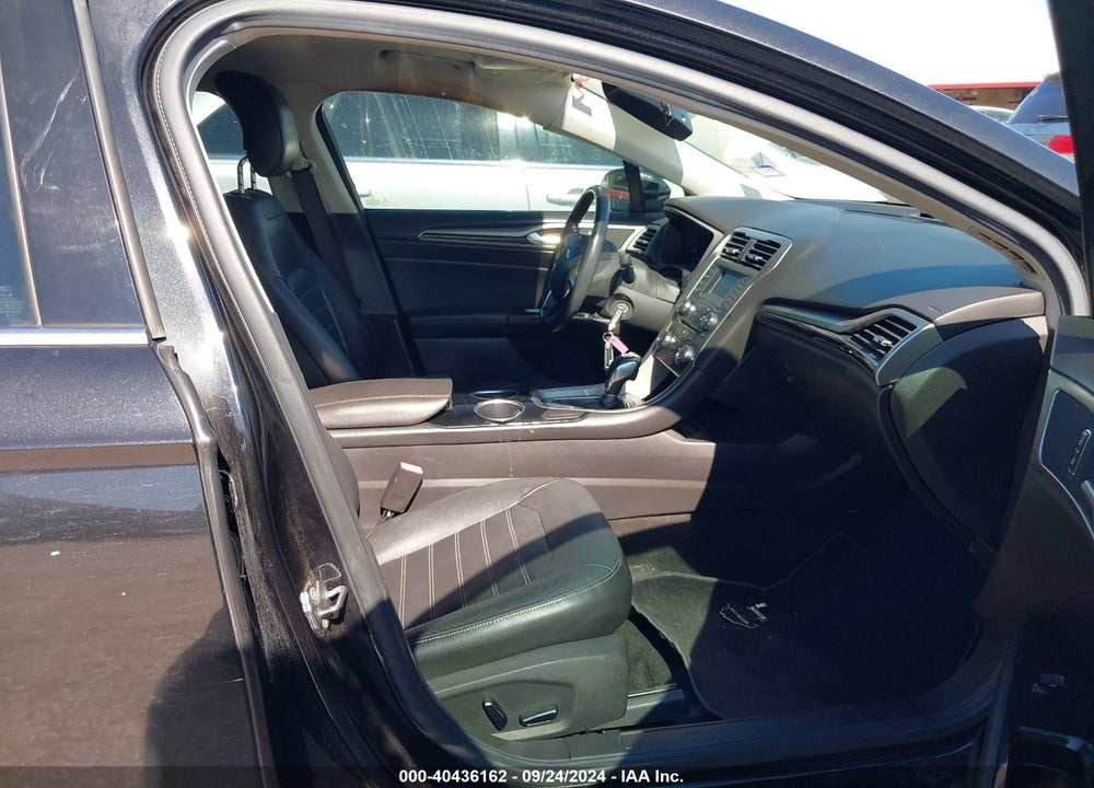 2013 FORD FUSION SE VIN: 3FA6P0HRXDR143493