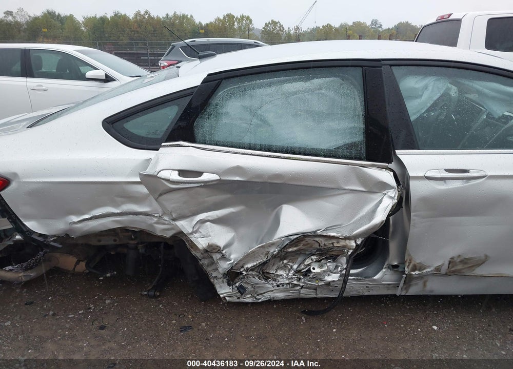 2013 FORD FUSION SE VIN: 3FA6P0H70DR185685