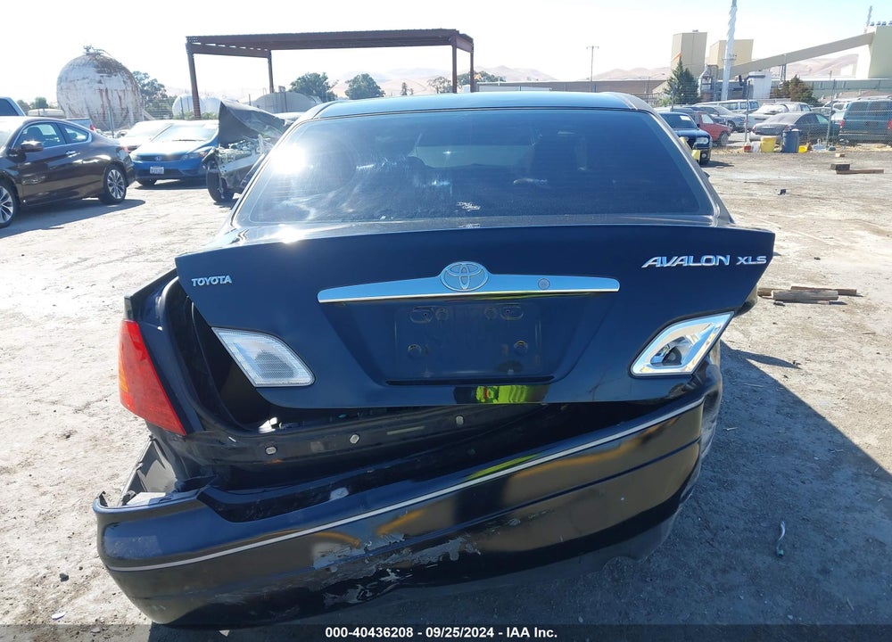 2001 TOYOTA AVALON XLS VIN: 4T1BF28B81U152784