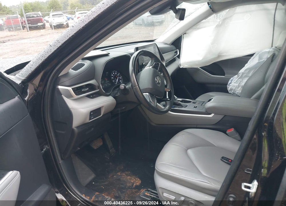 2020 TOYOTA HIGHLANDER XLE VIN: 5TDGZRAH4LS016720