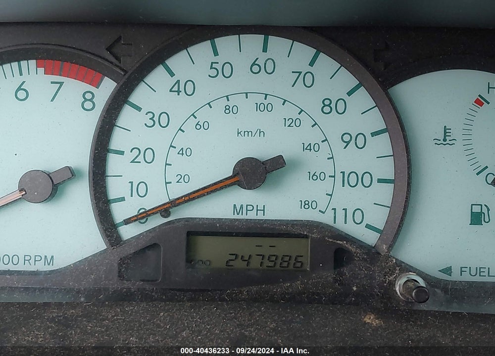 2003 TOYOTA COROLLA LE VIN: 2T1BR32E53C030064