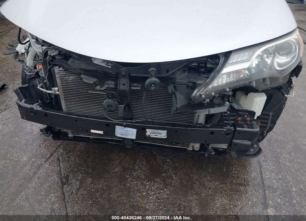 2015 TOYOTA RAV4 XLE VIN: JTMRFREV0FJ049300