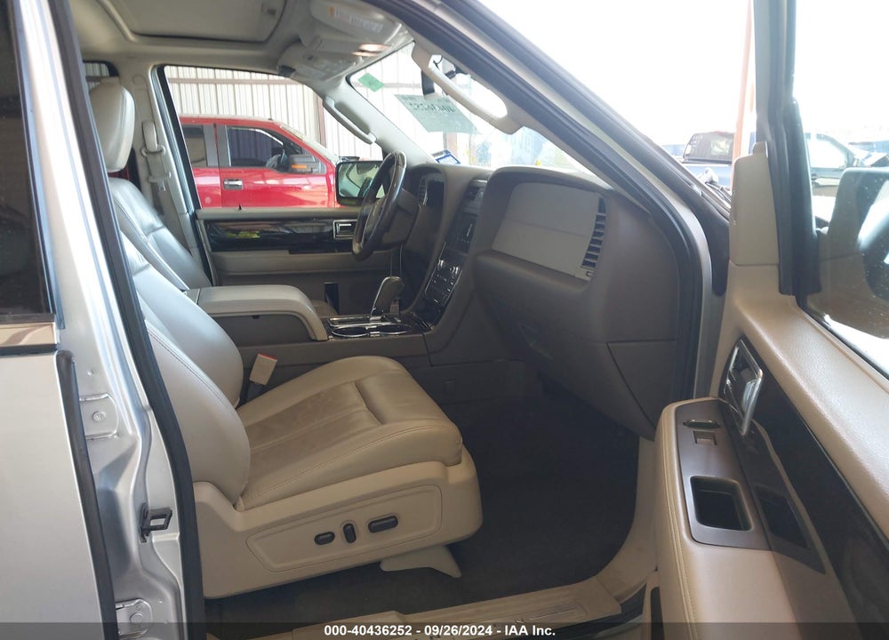 2017 LINCOLN NAVIGATOR L SELECT VIN: 5LMJJ3HT4HEL11309