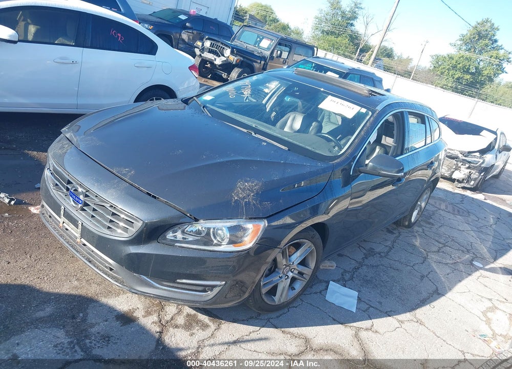 2015 VOLVO V60 VIN: YV140MEM0F1243597