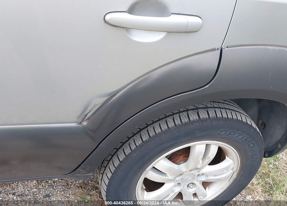 2007 HYUNDAI TUCSON LIMITED/SE VIN: KM8JN72D77U560255