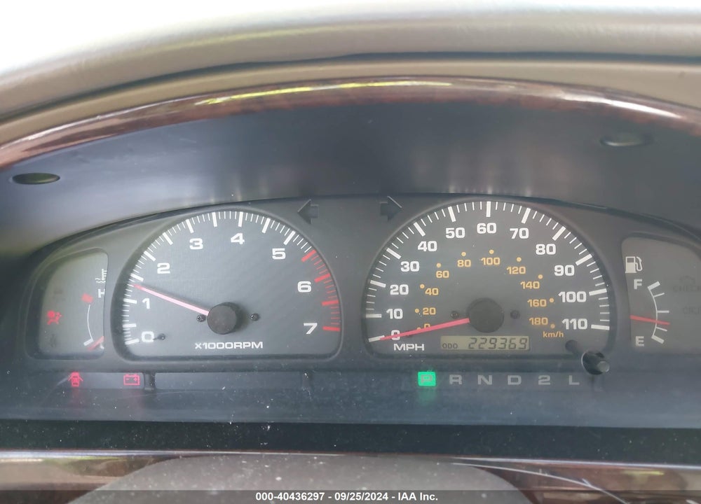 2001 TOYOTA 4RUNNER LIMITED V6 VIN: JT3GN87R810188551