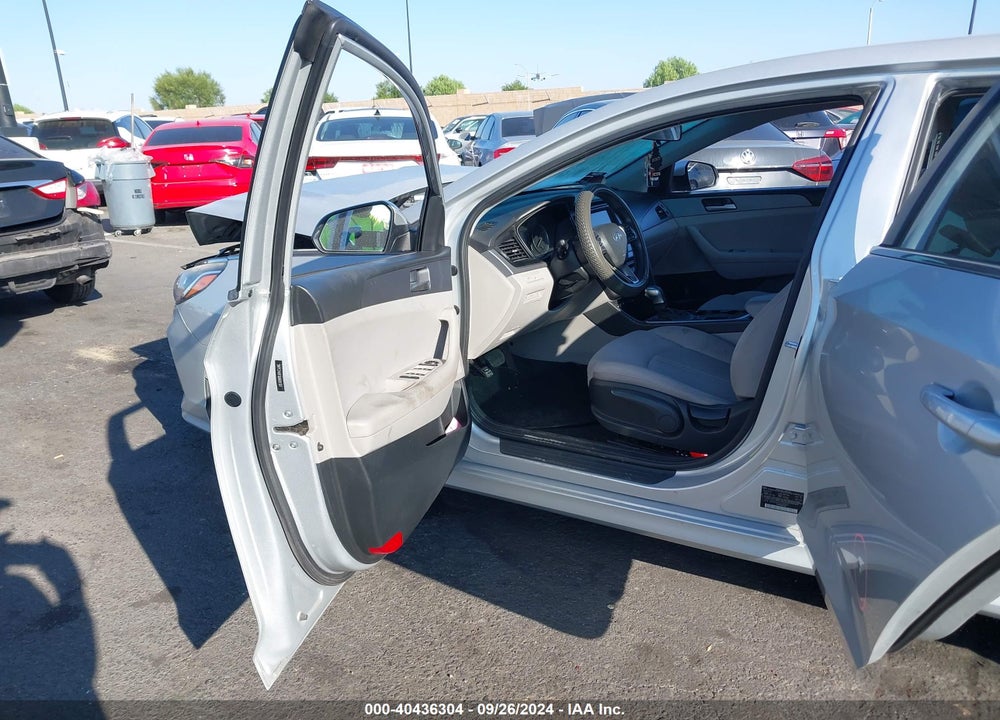 2018 HYUNDAI SONATA SE VIN: 5NPE24AF0JH681307