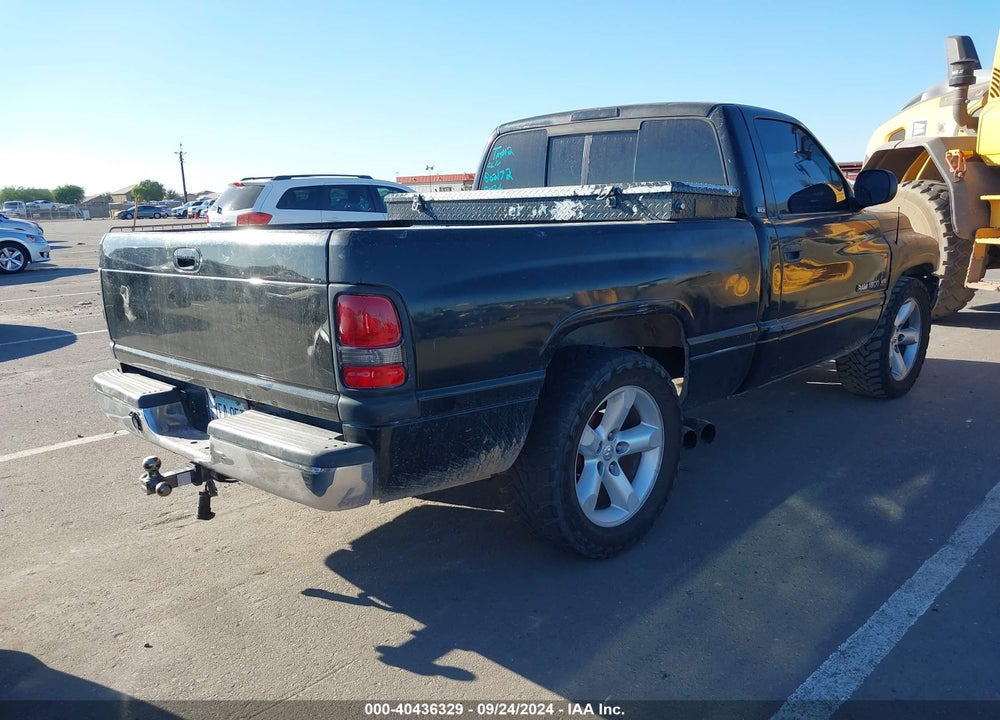 2000 DODGE RAM 1500 ST VIN: 1B7HC16YXYS502172