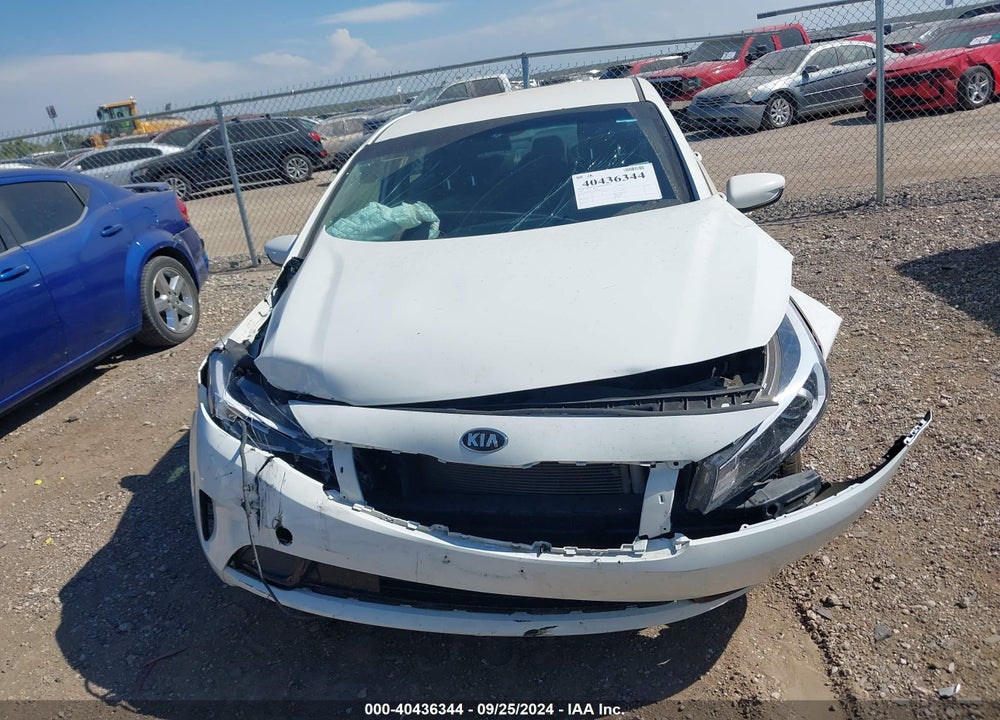 2017 KIA FORTE VIN: 3KPFK4A72HE050019