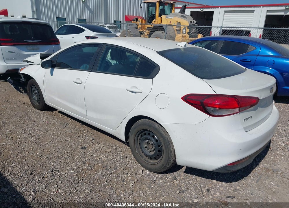 2017 KIA FORTE VIN: 3KPFK4A72HE050019