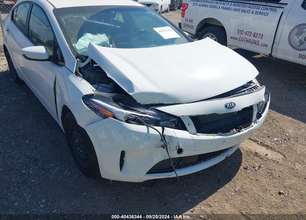 2017 KIA FORTE VIN: 3KPFK4A72HE050019