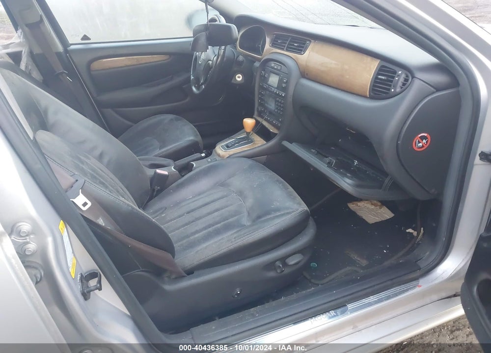 2002 JAGUAR X-TYPE 2.5L VIN: SAJEA51D92XC59361