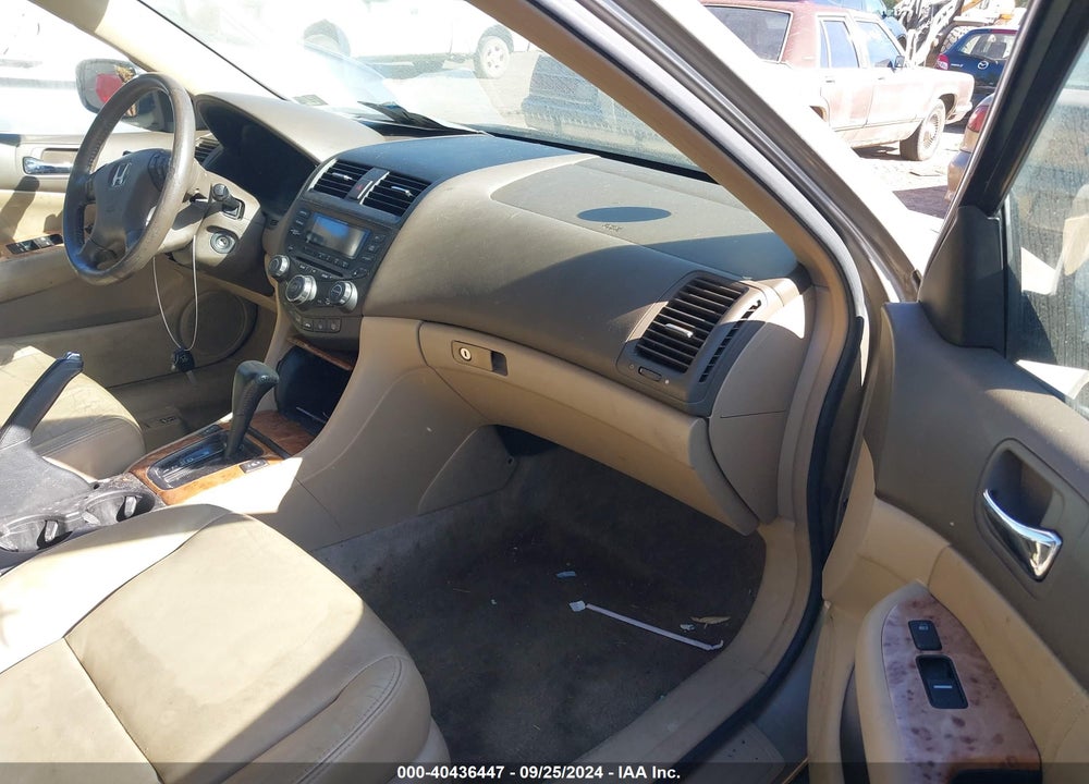 2003 HONDA ACCORD 3.0 EX VIN: 1HGCM66533A015471
