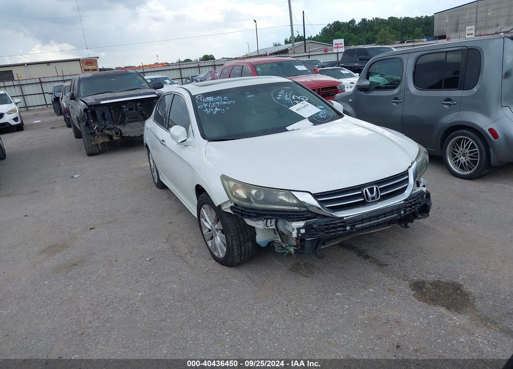 2015 HONDA ACCORD EX-L VIN: 1HGCR2F81FA144219