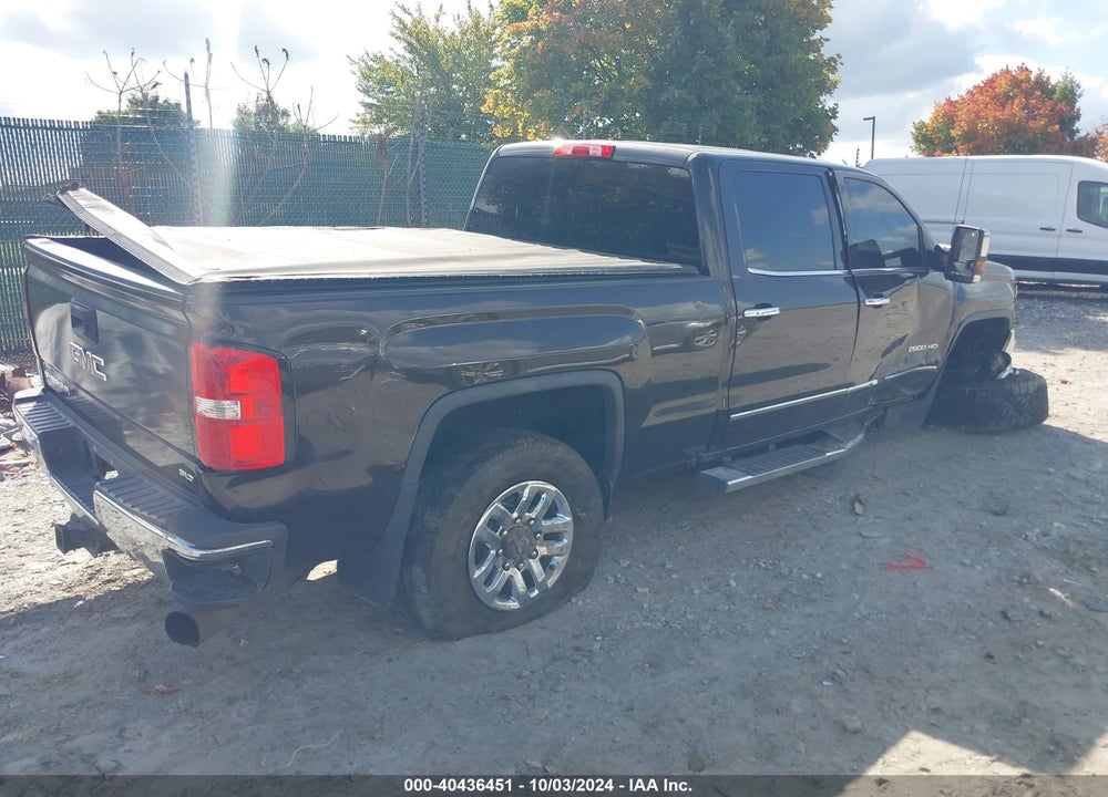 2018 GMC SIERRA 2500HD SLT VIN: 1GT12TEY8JF143033